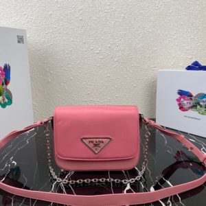 PRADA NYLON AND LEATHER SHOULDER BAG 프라다 나일론 및 가죽 숄더백