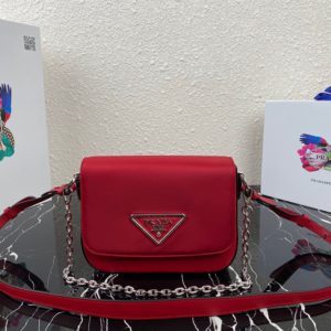 PRADA NYLON AND LEATHER SHOULDER BAG 프라다 나일론 및 가죽 숄더백