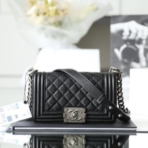 [CHANEL] BOY FLAP BAG 샤넬 보이백 [20cm Haas 오리지널가죽]