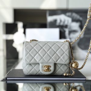 CHANEL CLASSIC FLAP BAG 샤넬 클래식 플랩 백 [S사이즈]