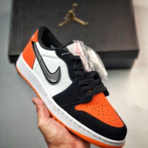 [NIKE] 나이키 조던 1 로우 골프 Air Jordan 1 Low Golf DD9315-800