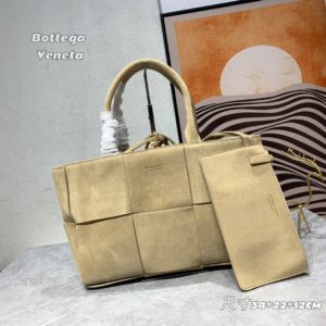 [BOTTEGA VENETA] 보테가베네타 우먼스 아르코 스웨이드 토트백 Women’s Arco