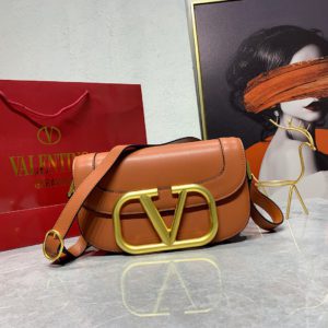 [VALENTINO] 발렌티노 GARAVANI Vlogo Supervee shoulder bag