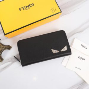 [FENDI] 펜디 나파소가죽 지퍼 지갑