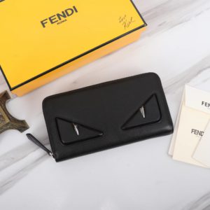 [FENDI] 펜디 나파소가죽 지퍼 지갑