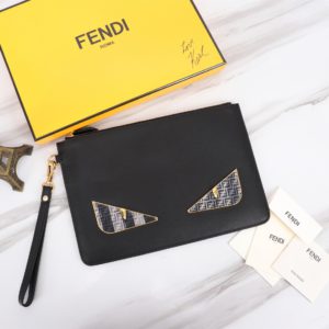 [FENDI] 펜디 나파소가죽 클러치