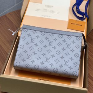 [LOUIS VUITTON] 루이비통 포쉐트 보야주 MM 클러치 M30840