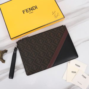 [FENDI] 펜디 나파소가죽 클러치