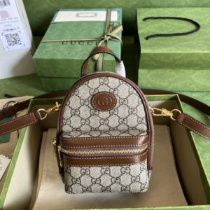 [GUCCI] 구찌 Multi-function bag with Interlocking G 725654