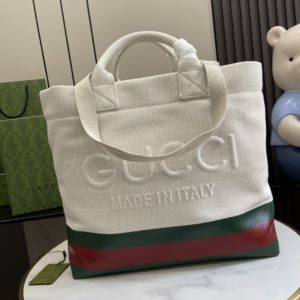 [GUCCI] 구찌 엠보싱 캔버스 토트백 782741 779510